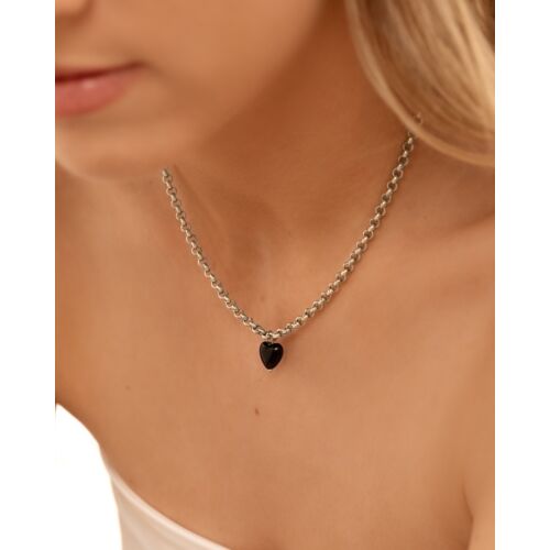 Black heart necklace