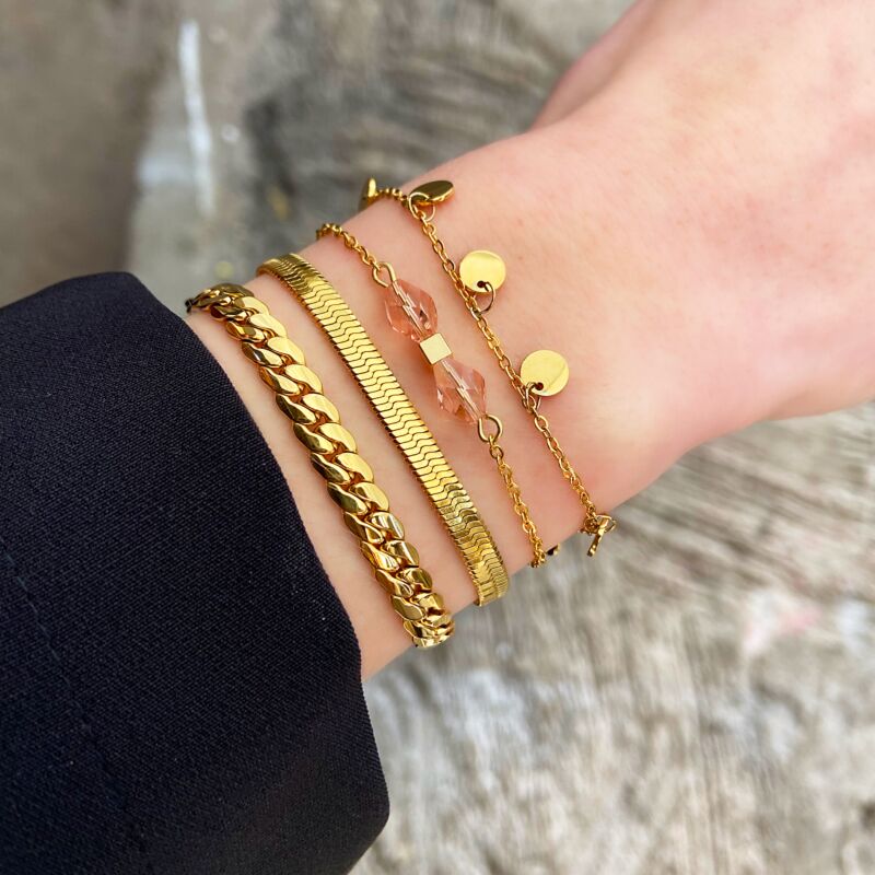 Mix van gouden armbanden