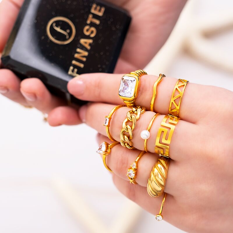 Shop gouden ringen bij FInaste