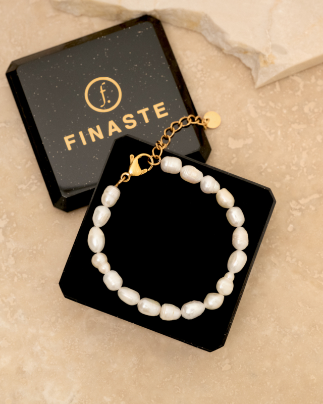 gouden parel armband in Finaste sieradendoosje