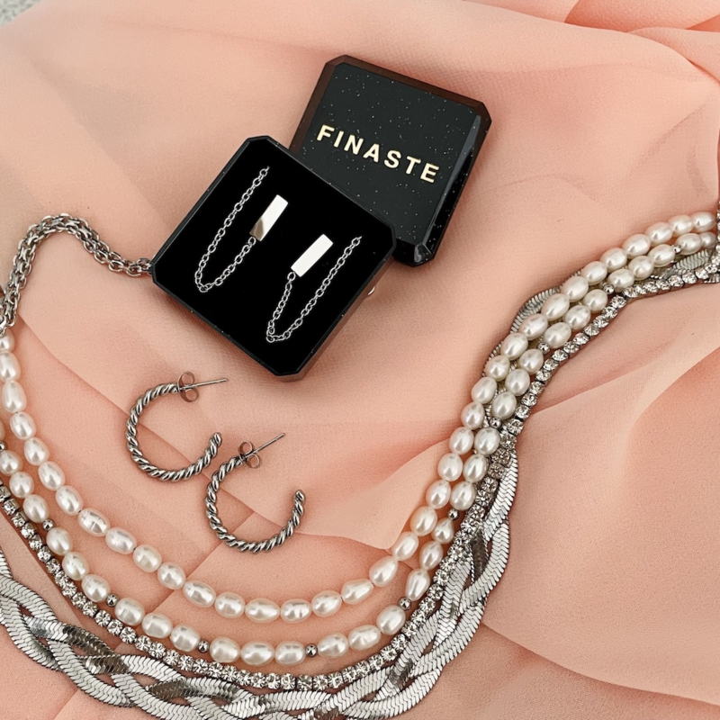 Leuke sieraden mix dat je kan dragen bij je dagelijkse look