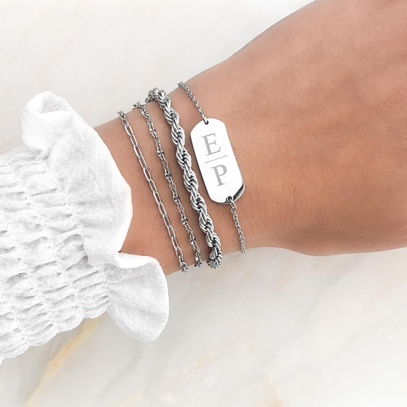 Mooie look voor sieraden in een zilveren kleur