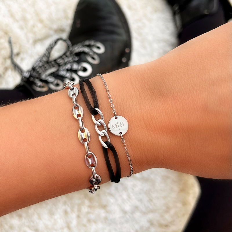 Zilveren en zwarte armparty