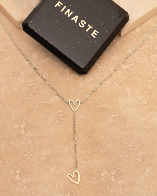 Zilveren hartjes ketting in Finaste sieradendoosje