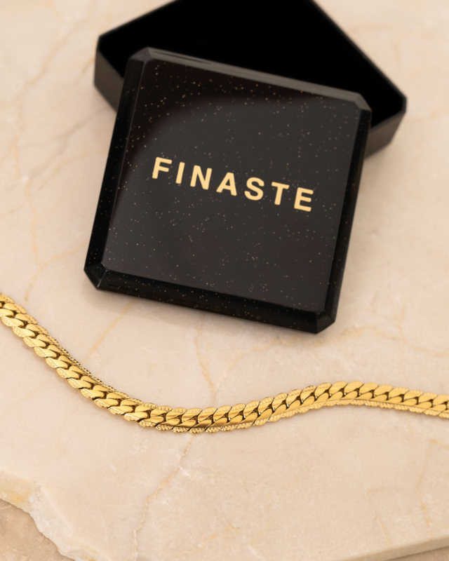 Gouden armband platte chain