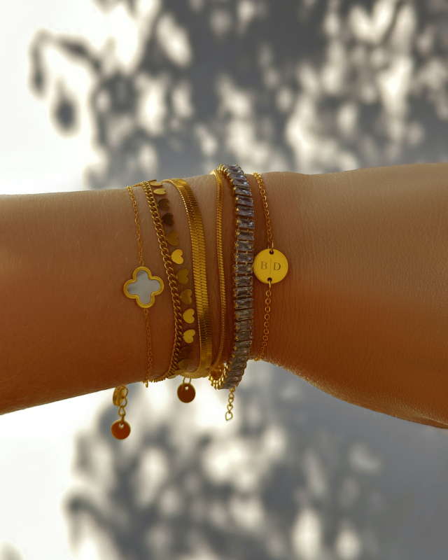 Gouden armbaden mix