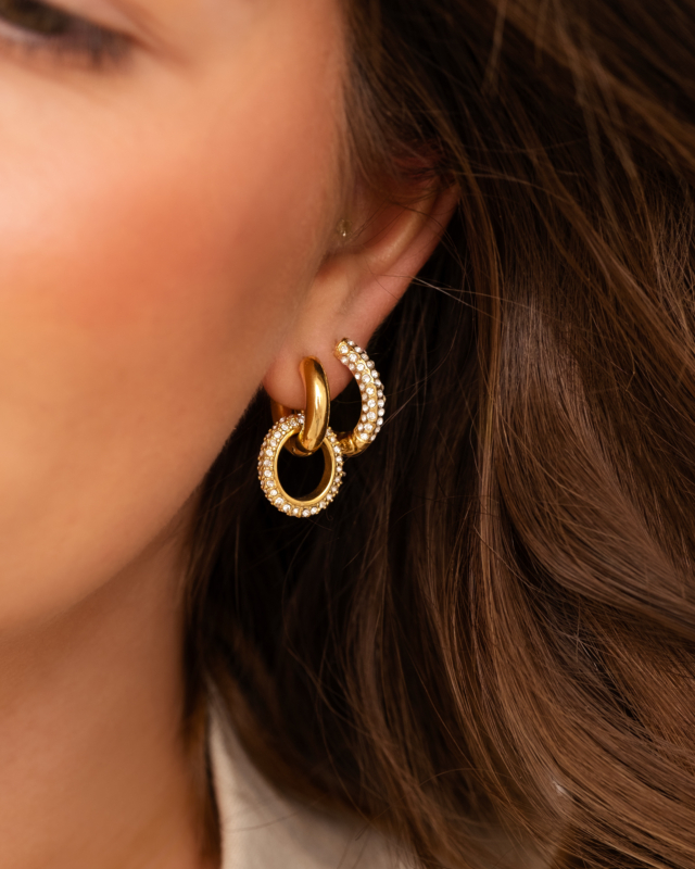 Gouden oorbellen met crystal steentjes