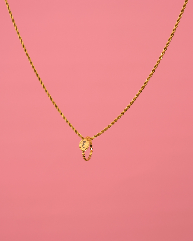 Vintage Initial Ring Goudkleurig