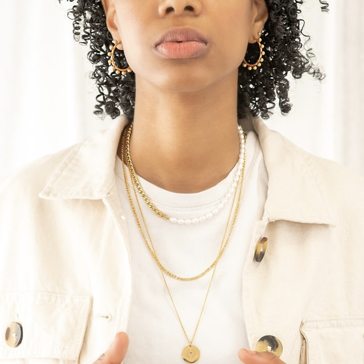 Chain and pearl ketting gecombineerd met kettingen