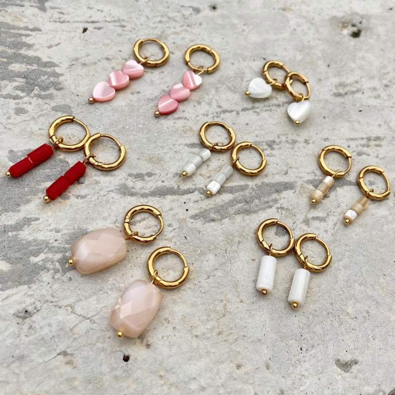 Mooie handgemaakte gouden oorbellen