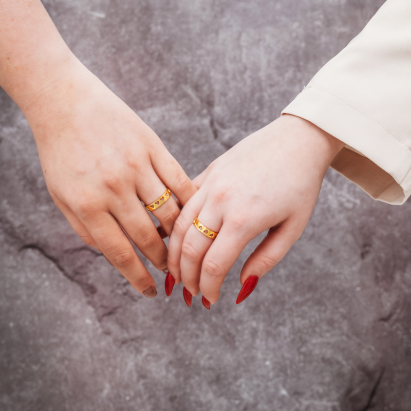 Gouden vrienschapsringen met initialen