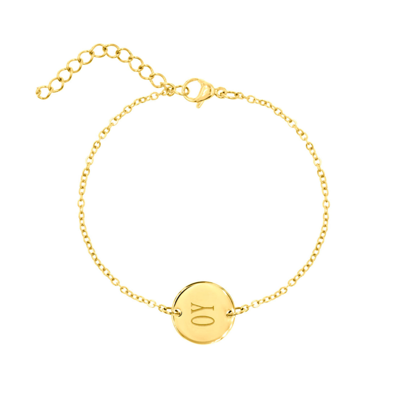 Finaste armband met ronde bedel in goud die je gratis kunt laten graveren