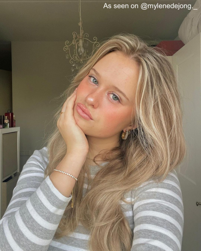 Gouden sieraden look