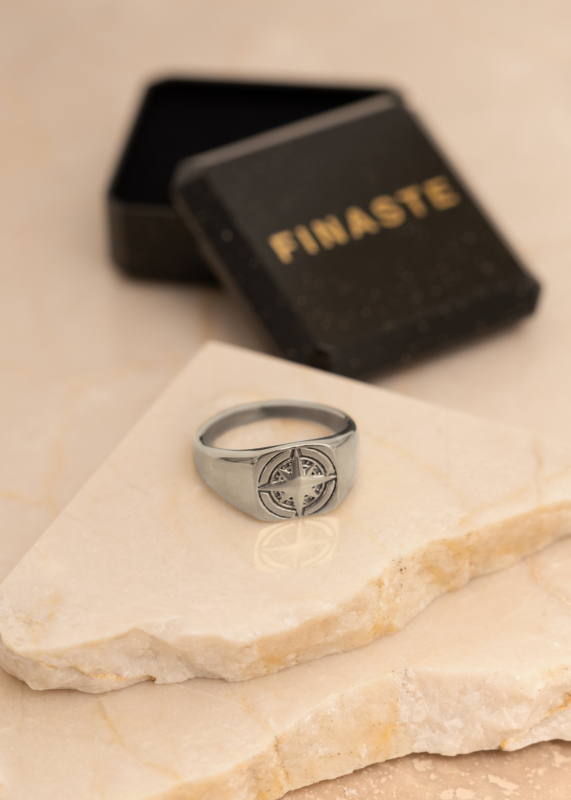 Zilveren ring compass in Finaste sieradendoosje