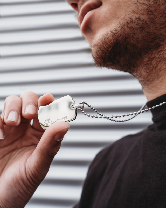 Dog tag ketting met naam en datum