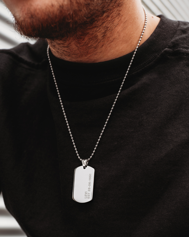 Dog tag ketting met naam en datum