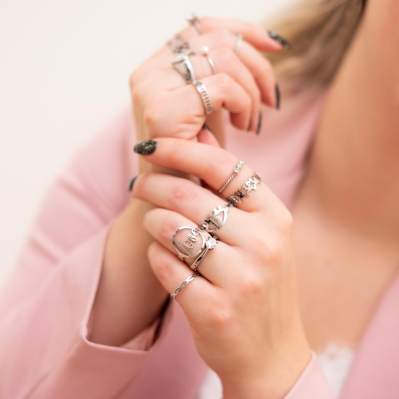 Shop zilveren ringen bij Finaste
