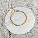 Chunky bracelet in een gouden kleur van stainless steel