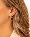 Gouden earparty met groene steentjes