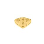 Grote zegelring 3 letters goud kleurig