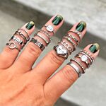 Ringen zilver om vingers