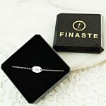 Graveerbare armband in sieradendoosje