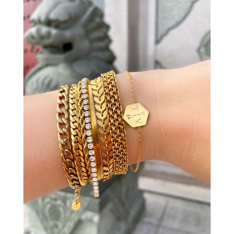 Armparty met initial armband goud