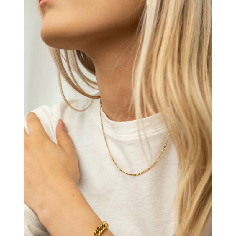 Trendy minimalistische schakelketting in het goud kleurig 