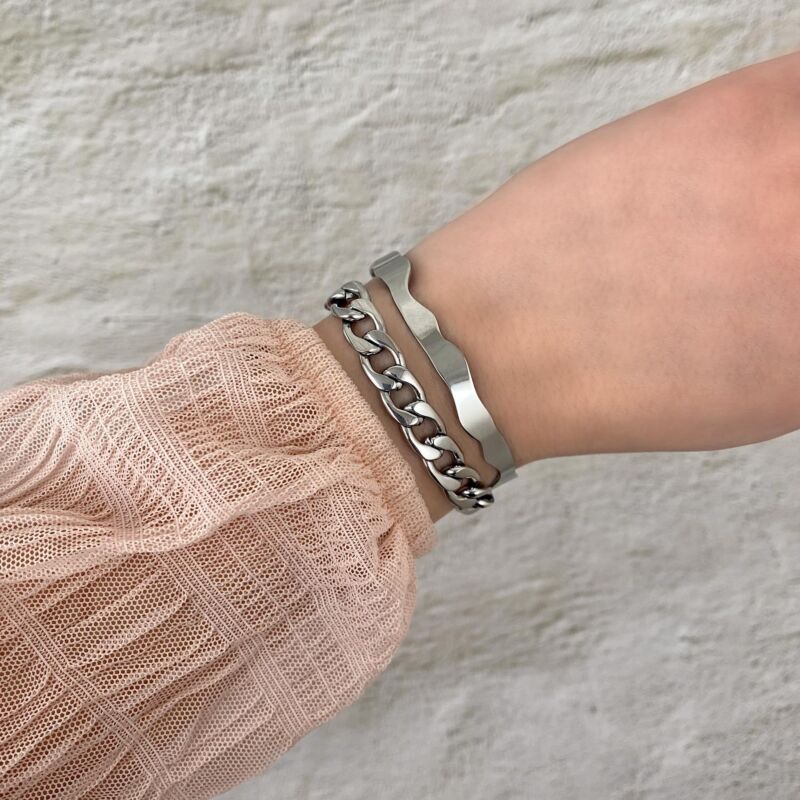 Grove chain armband gecombineerd met bangle