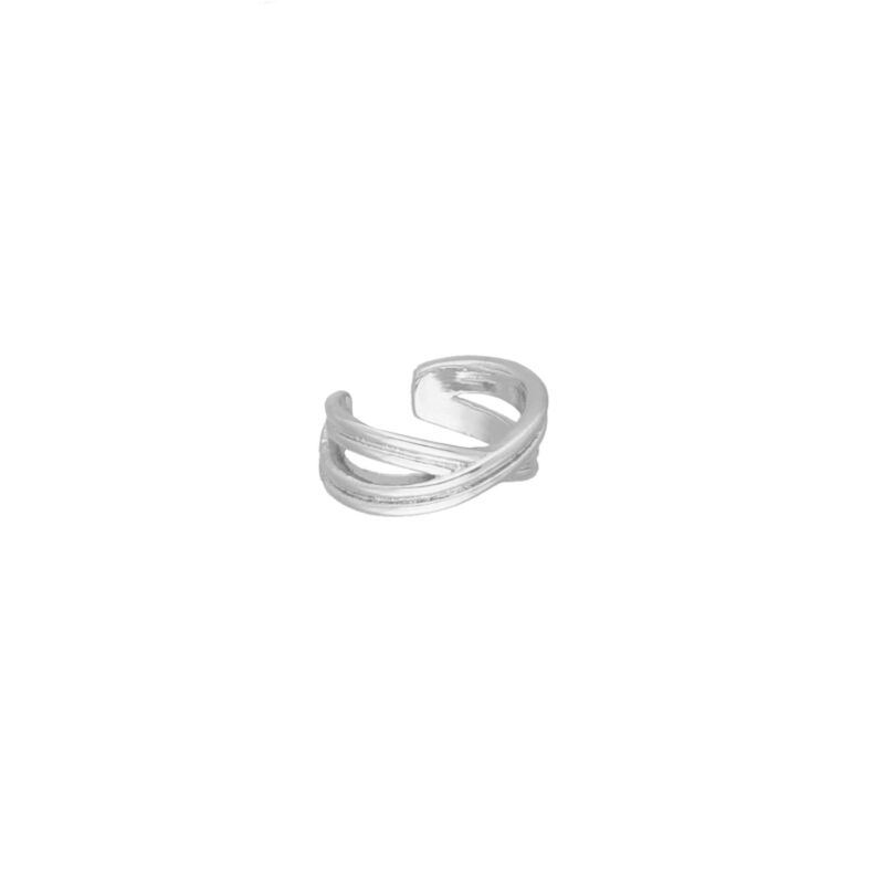 Ear cuff twist