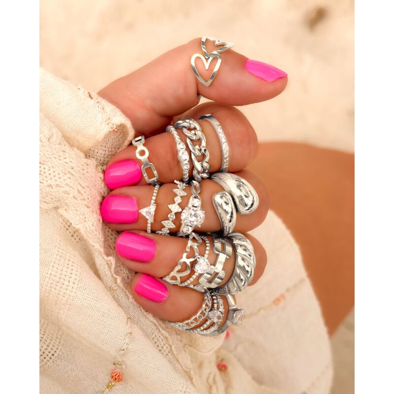 Ring met steentjes