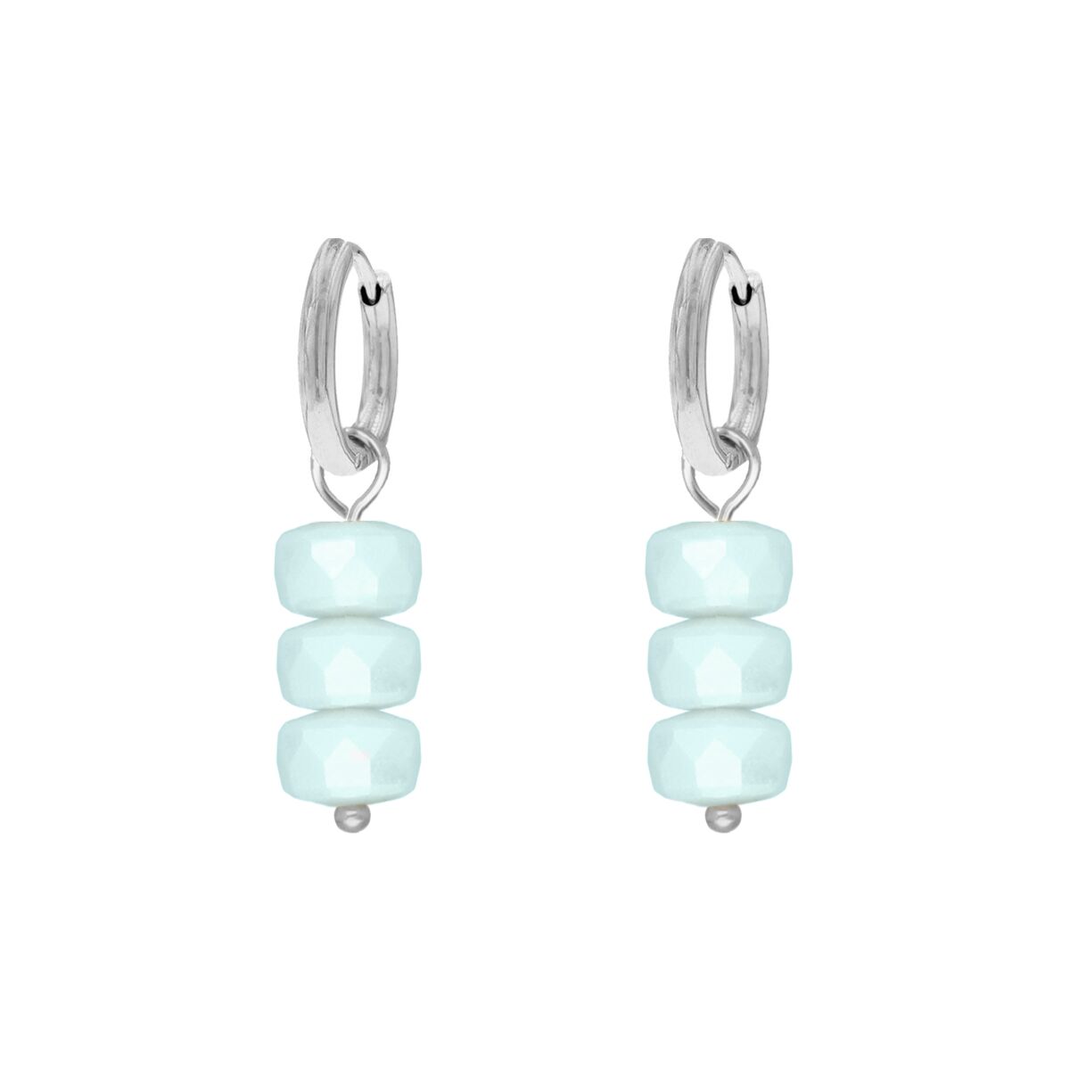 Baby blue oorbellen