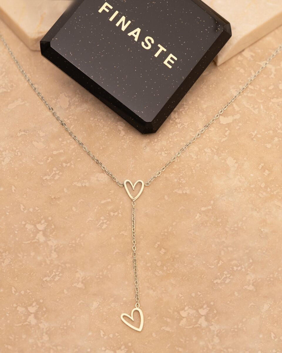 Zilveren hartjes ketting in Finaste sieradendoosje