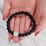 Heren armband met gravering in hand