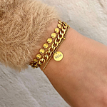 Gouden armbandjes met chains en personalisering