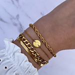 Vier initialen armband met gouden schakelarmbanden gecombineerd