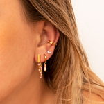 Mix van gouden en roze oorbellen