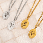 Birth flower ketting met jouw gravering goudkleurig