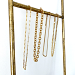 Shop de musthave kettingen en ontvang een Finaste sieradendoosje