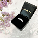 Je ontvangt bij elke ring een sieradendoosje