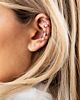 zilveren ear cuffs mix in oor