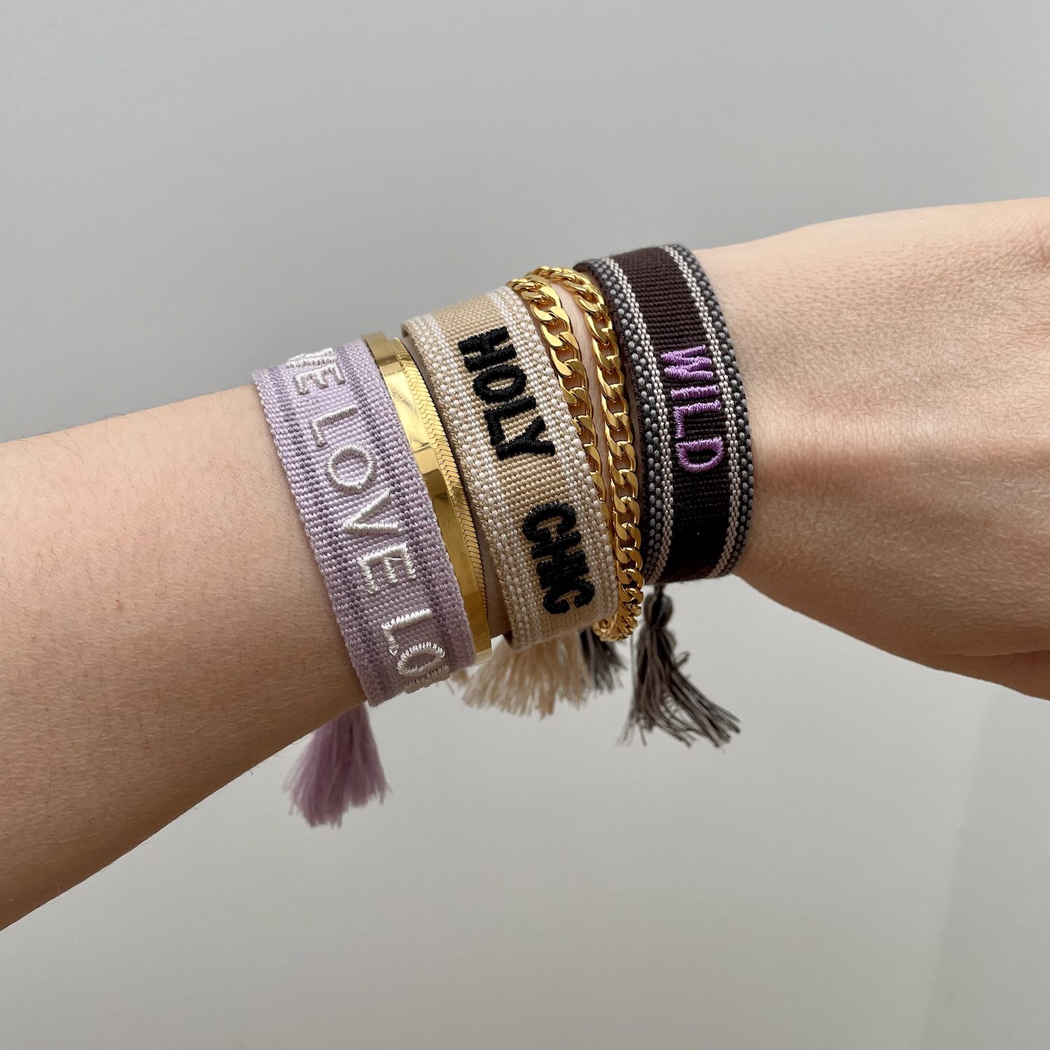 gouden armparty met bohemian armbanden