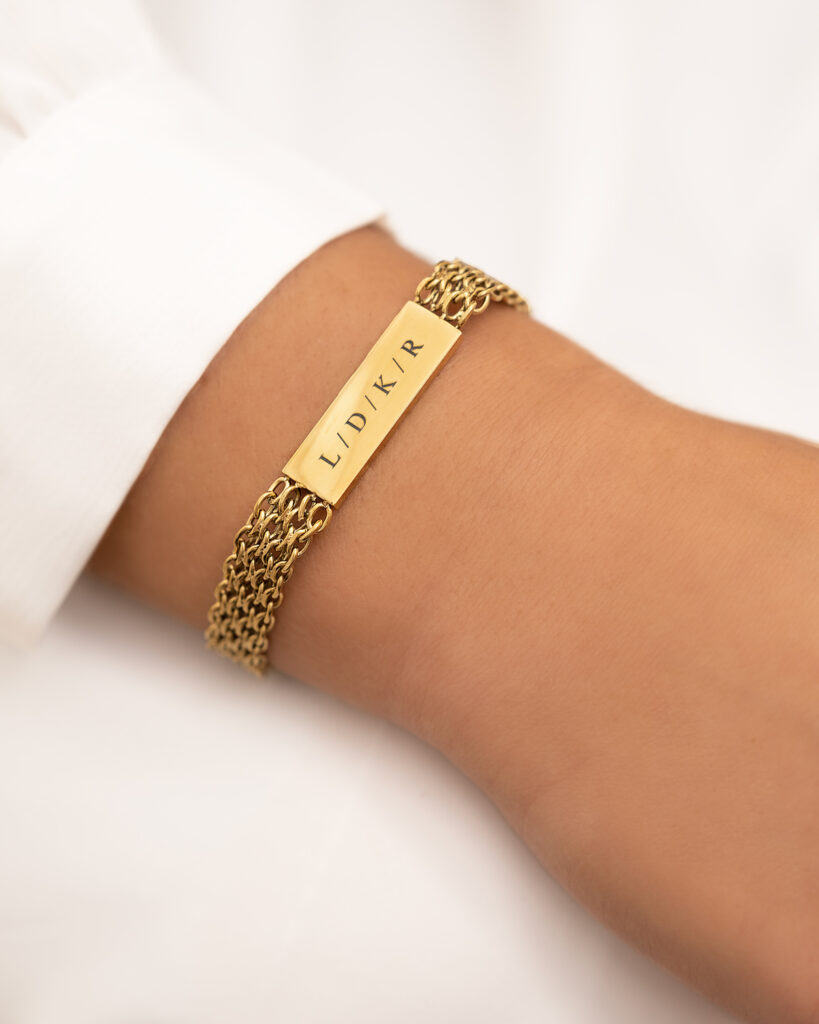 gouden armband met gravering mesh