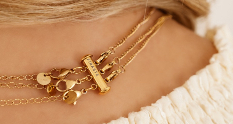 Sieraden hacks: Zo houd je jouw sieraden uit de knoop