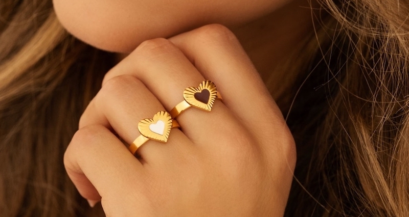 Hoe houd je je Finaste sieraden mooi? Hoe houd je je Finaste sieraden mooi?