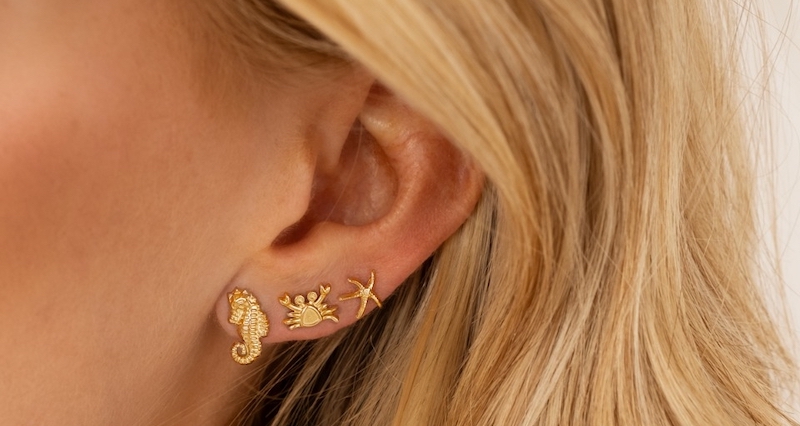 Waarom zijn stud oorbellen de ultieme basis voor jouw earparty? Waarom zijn stud oorbellen de ultieme basis voor jouw earparty?